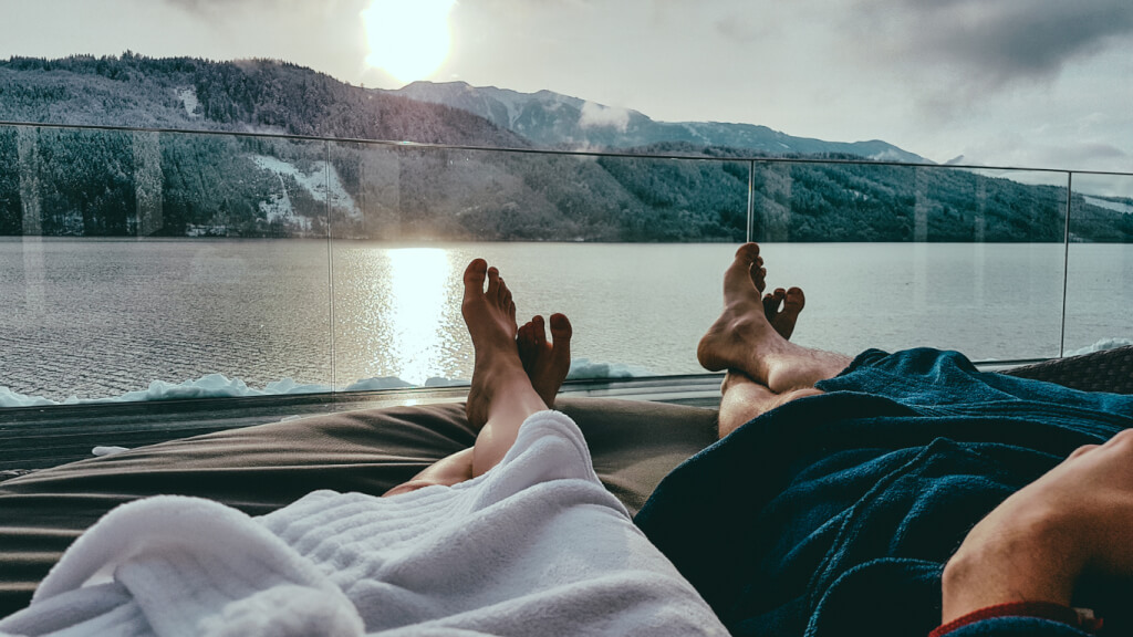 Gen Z Fakes Luxury on Social Media for Strategic Investment
