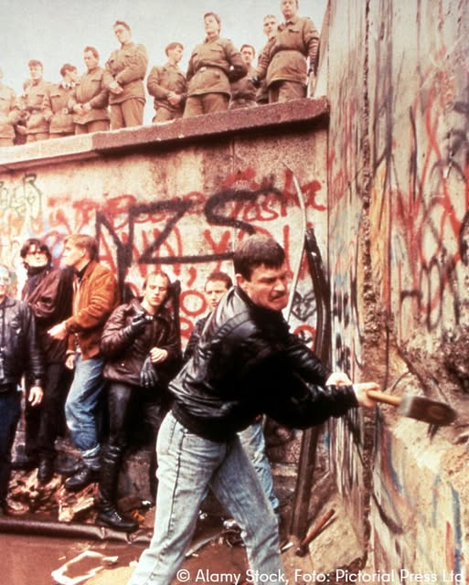 Berlyno siena griuvo 1989-aisiais: Šaltojo karo pabaiga ir Vokietijos susivienijimo kelias.