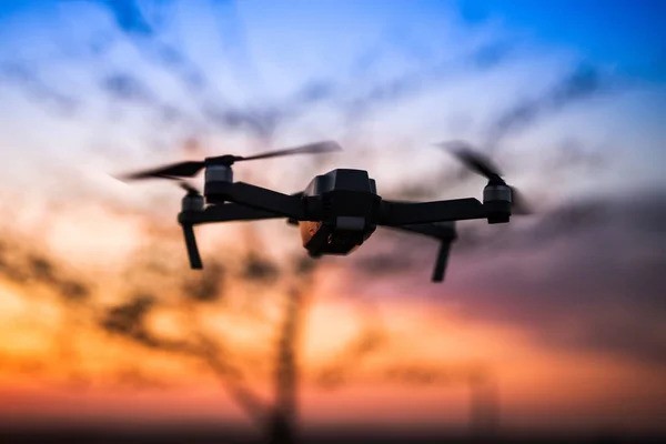 Bepiločiai orlaiviai: Vokietija kuria specialias pajėgas. (58 chr)
