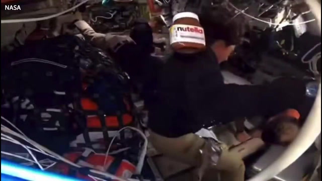 „Nutella“ stiklainis pasirodė „Artemis 2“ misijos eteryje