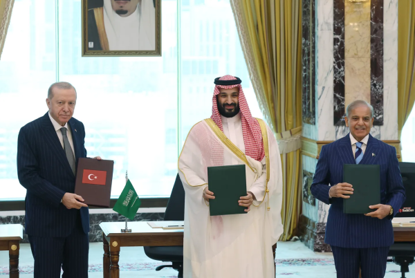 Turkija, Saudo Arabija ir Pakistanas sudarė Mekos paktą