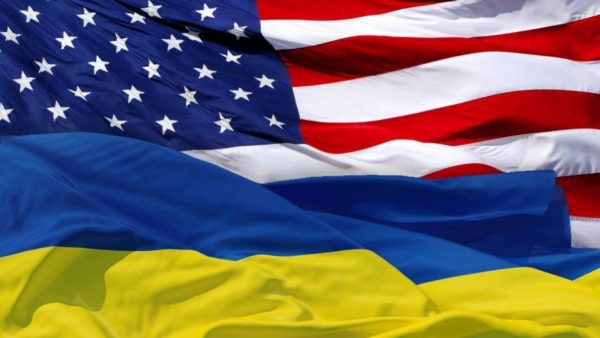 JAV ir Ukraina: naudingosios iškasenos sulaukė 70 mln.