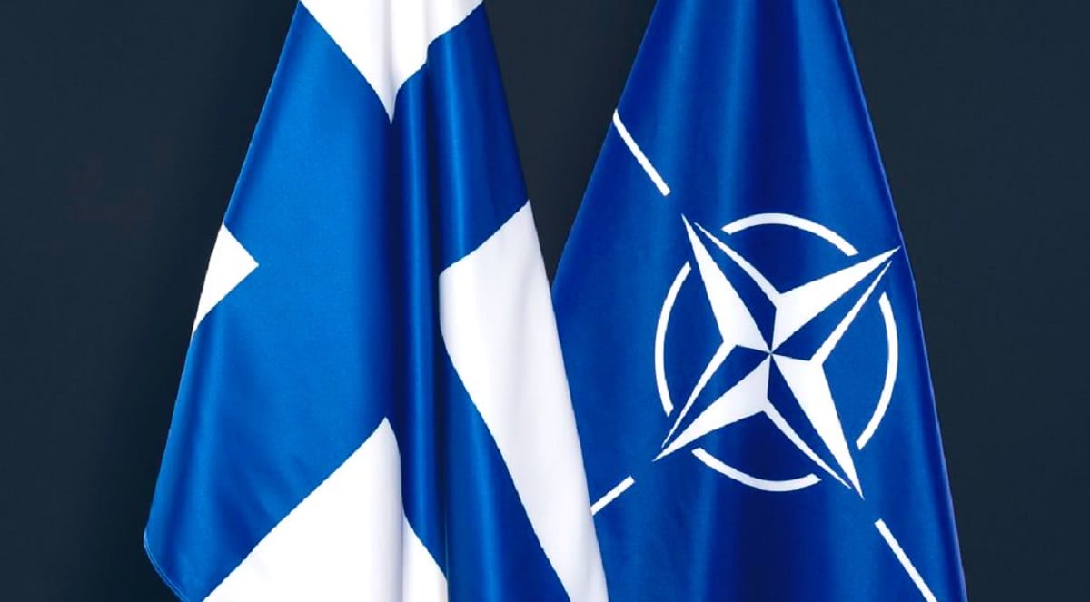 Парламент Финляндии уже 8 часов обсуждает вопрос вступления в НАТО