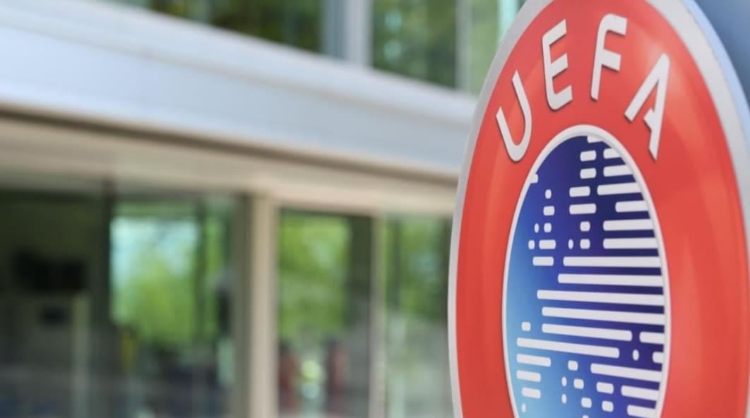 УЕФА запретил российским клубам участвовать в еврокубках