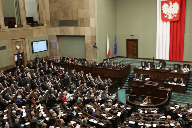 Парламент Польши назвал Россию государством-спонсором терроризма — NewsRoomIn