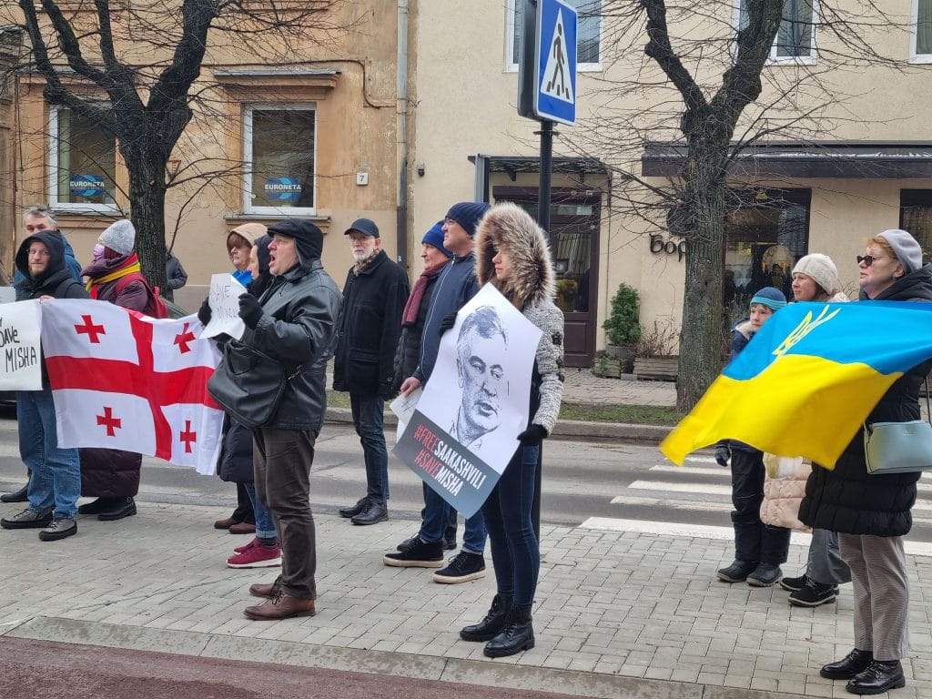В Вильнюсе прошел митинг #SaveMisha (Фото) — NewsRoomIn