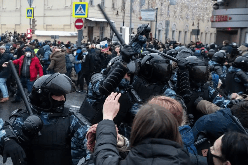 Спецслужбы Латвии: В России растет социально-политической апатия общества — NewsRoomIn