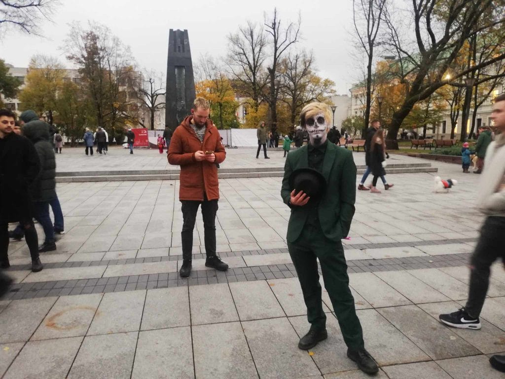 В Вильнюсе прошел первый парад Dia de los Muertos — NewsRoomIn