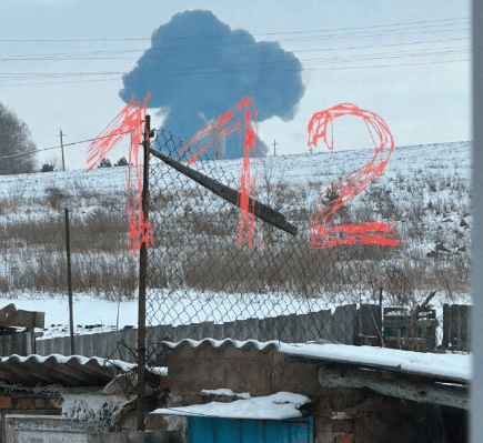 В Белгородской области был сбит военный самолет. РФ говорит, что там были 65 пленных украинцев, которых везли на обмен — NewsRoomIn