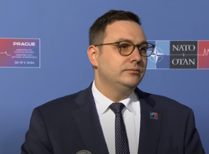 Пражская встреча НАТО: Дипломаты решали деликатные вопросы — NewsRoomIn