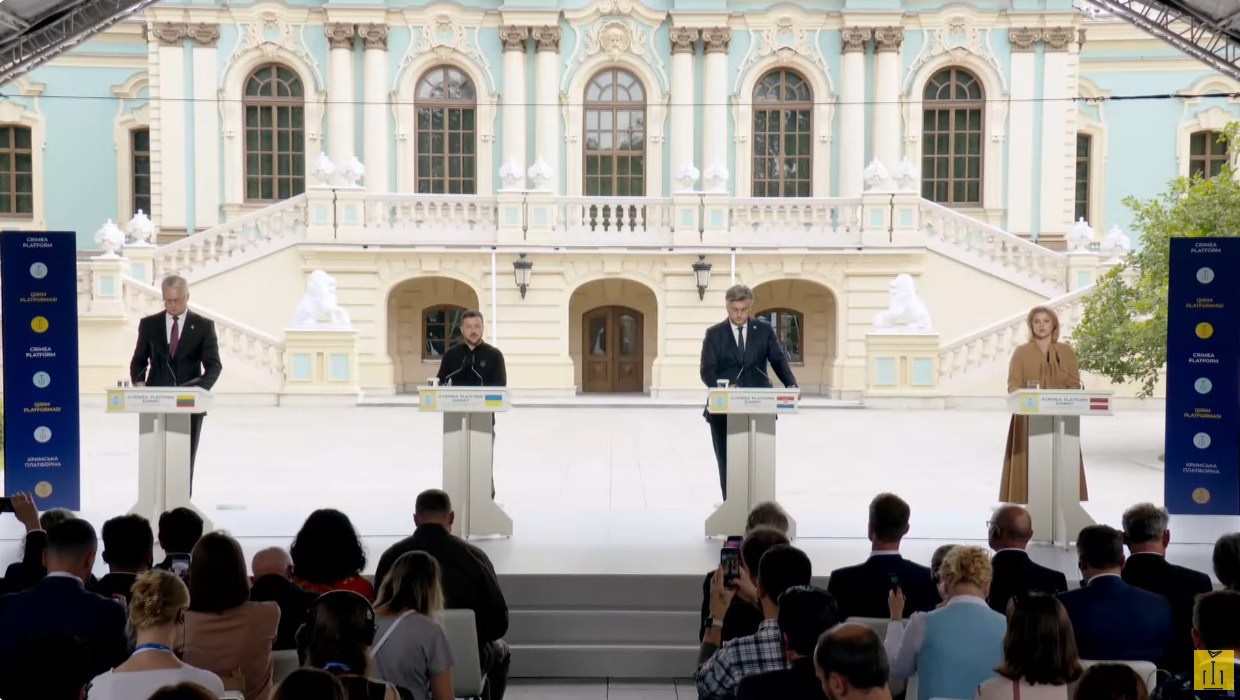 В Киеве прошел 4-й саммит Крымской платформы