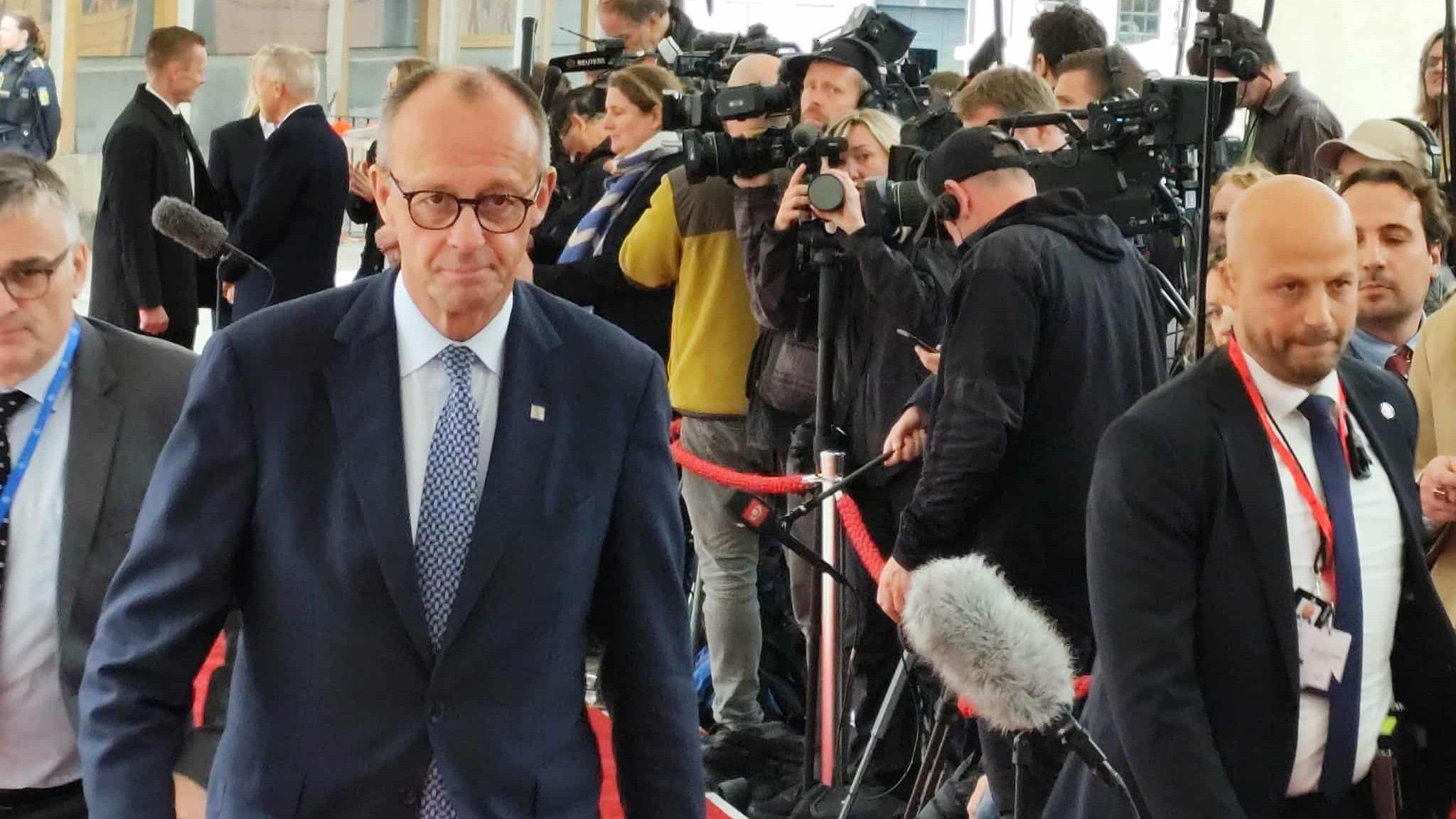 Канцлер ФРГ предложил создать единую фондовую биржу Европы — NewsRoomIn