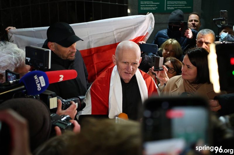 Свобода в обмен на калий: Лукашенко помиловал 123 политзаключенных после сделки с США — NewsRoomIn