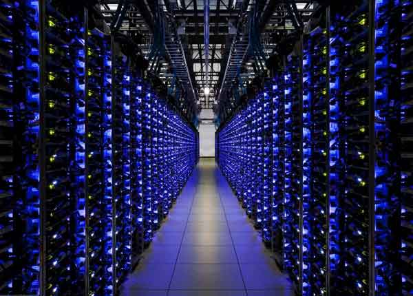 DI agentas vaizduojamas technologinėje aplinkoje