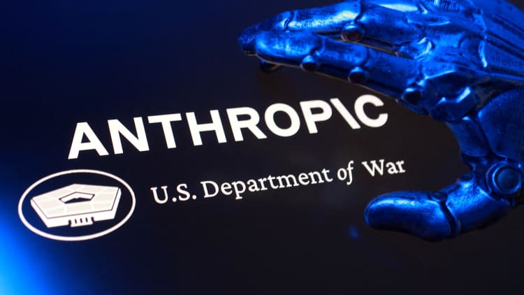 Anthropic VS правительство США: Красные линии нейросетей, иск на миллиарды и раскол рынка
